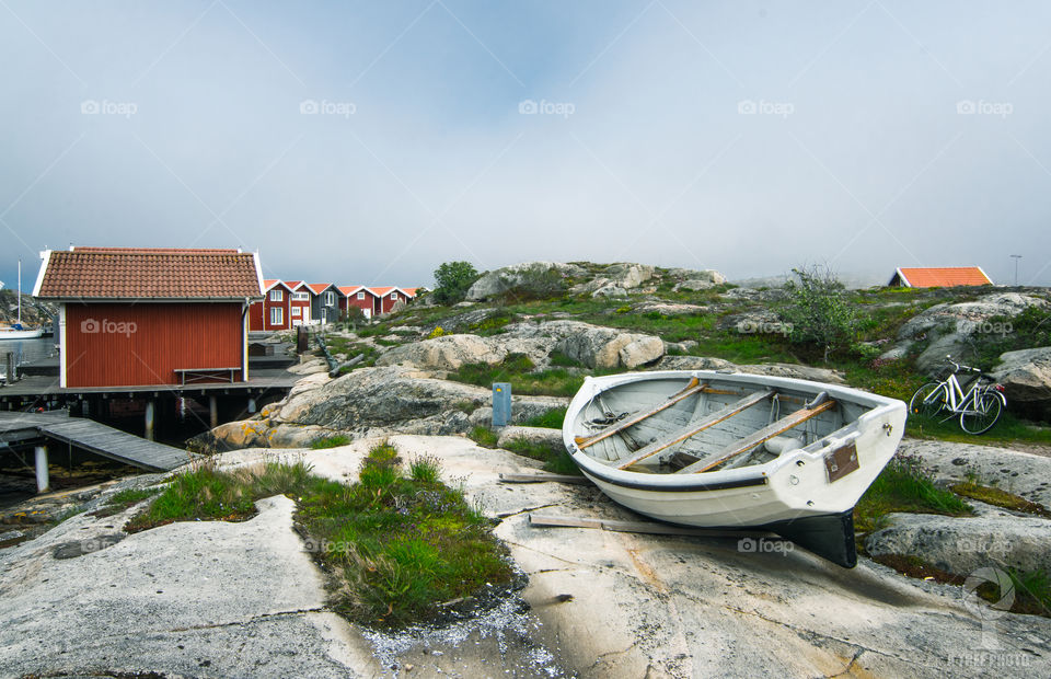 boat and huts