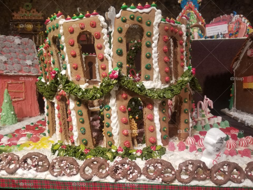 gingerbread house extreme