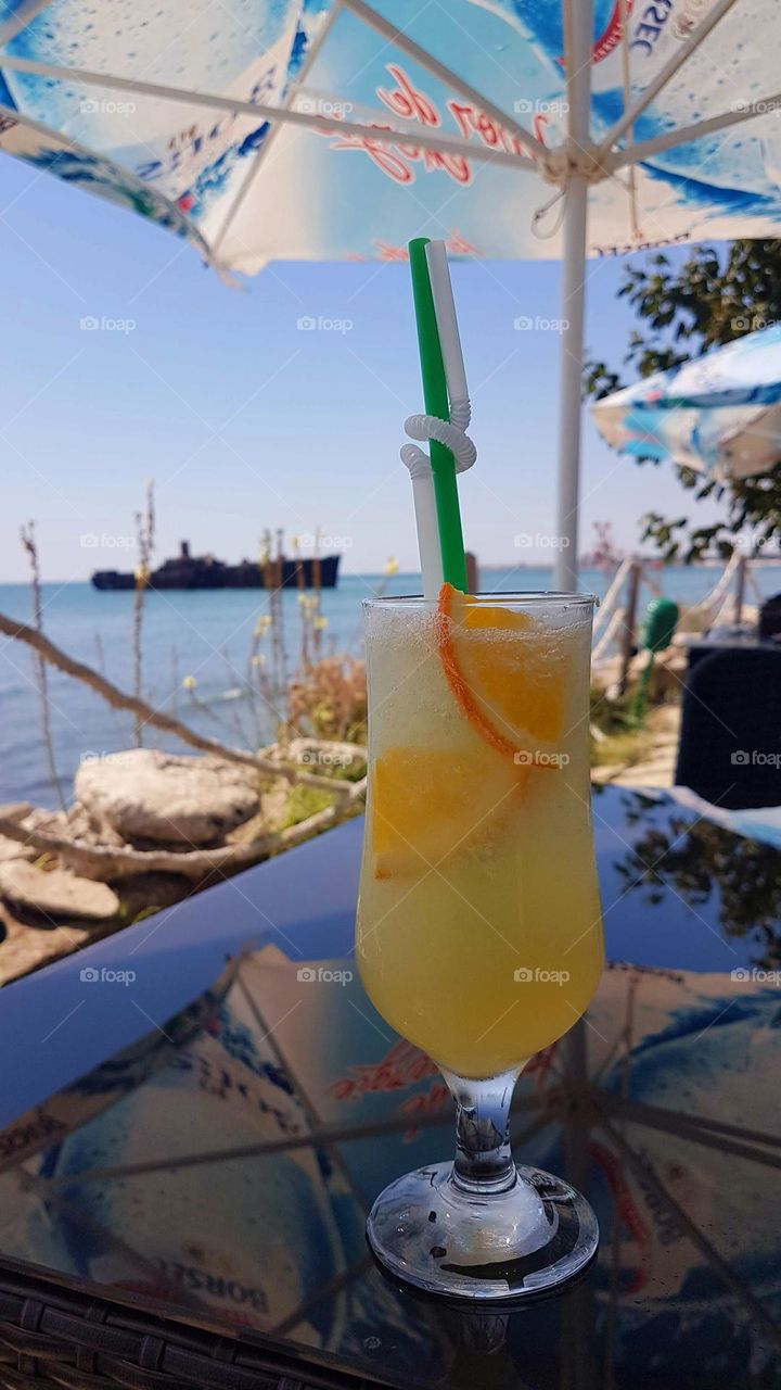 cold lemonade on the shores of the Black Sea