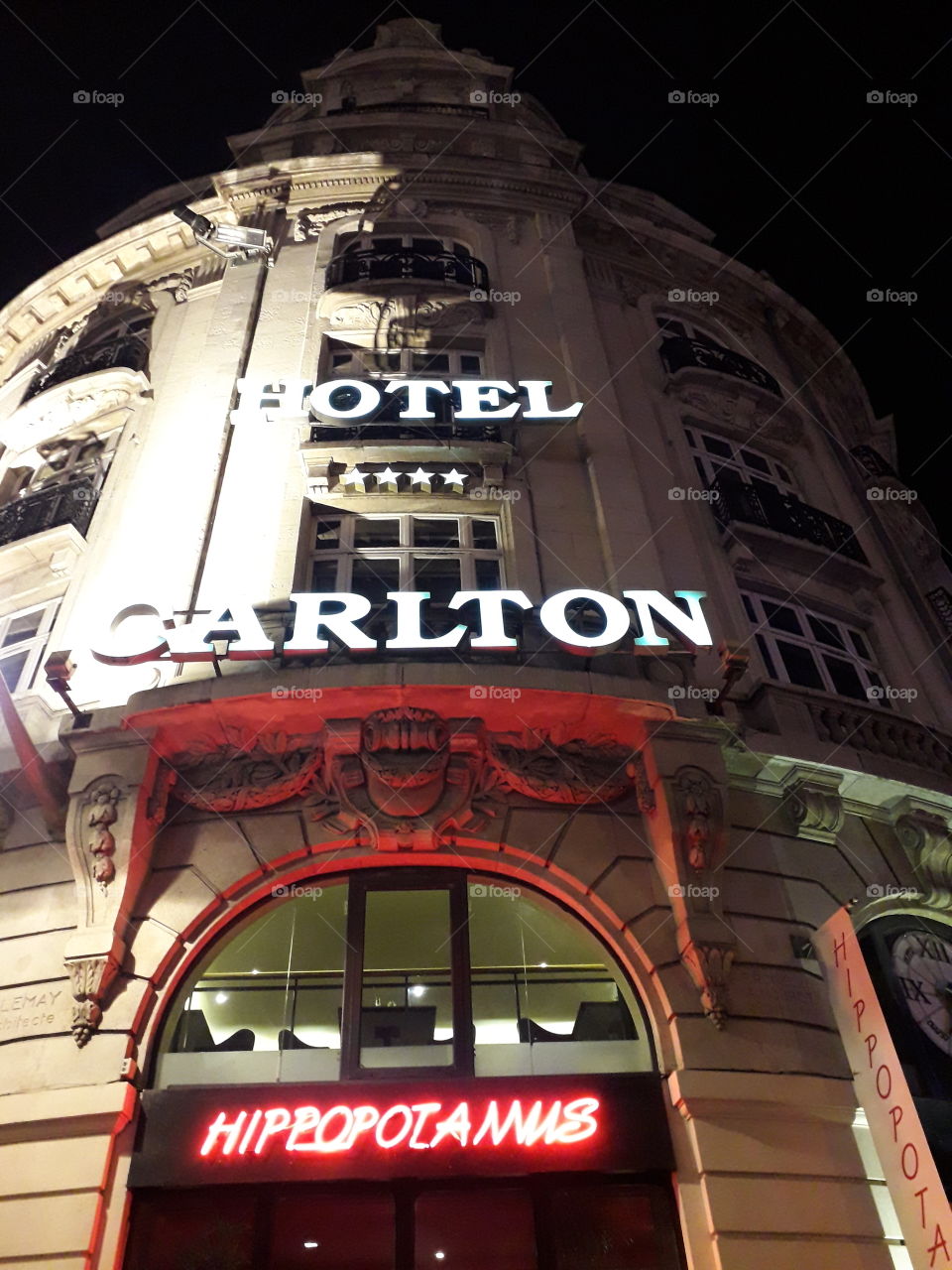 Hotel CARLTON