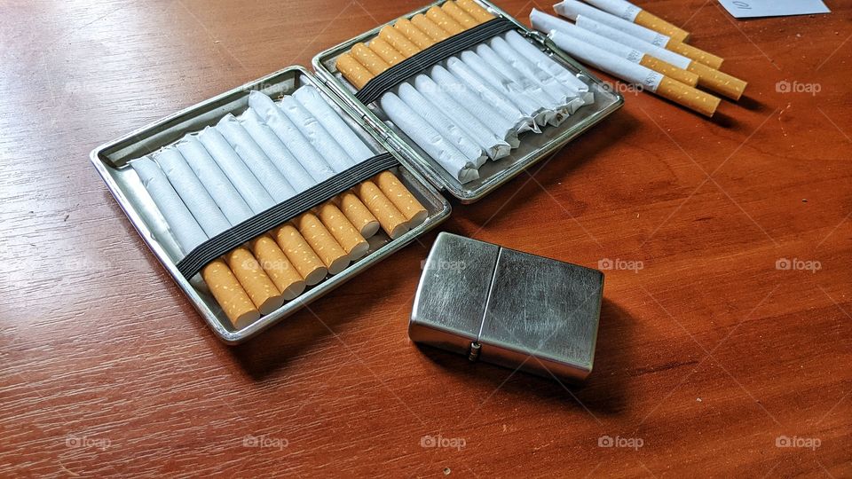 Zippo lighter and cigarette case