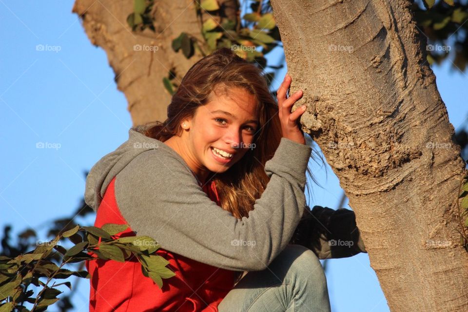 Tree climbing girl 
