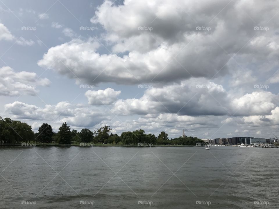 Clouds on the river 