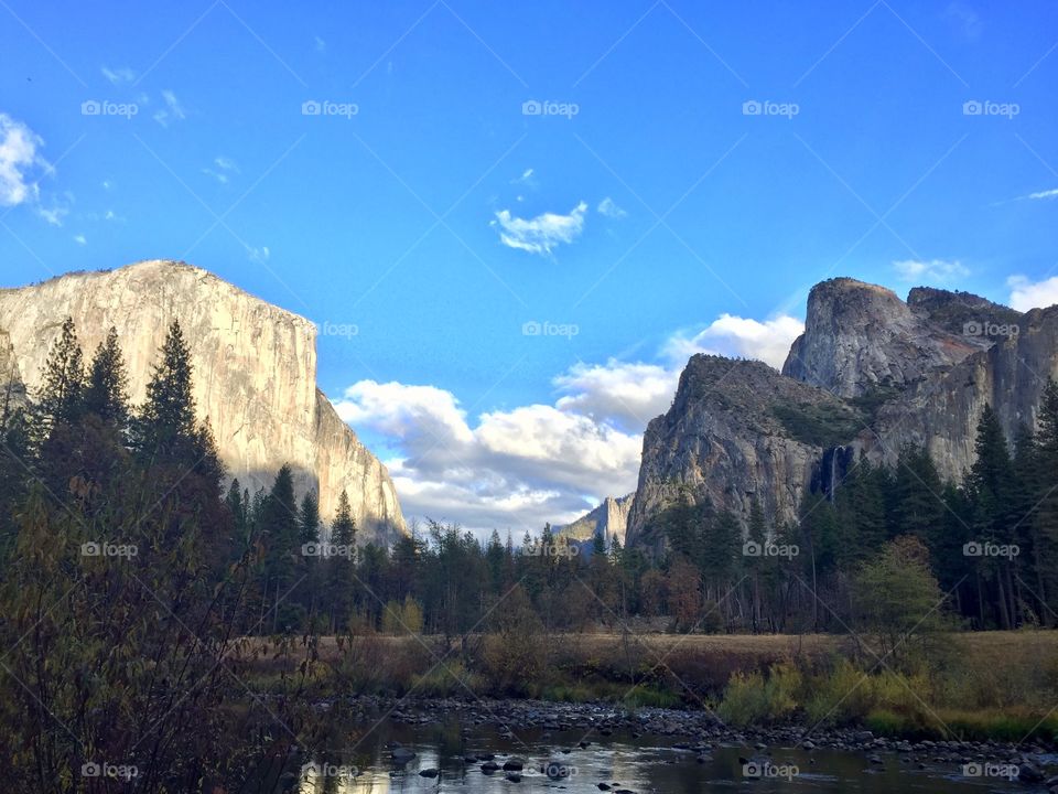 El Capitan and Yosemite Valley (Yosemite National Park, California)