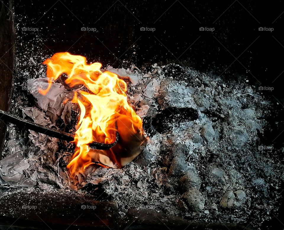 Upload your photo of the week : fire