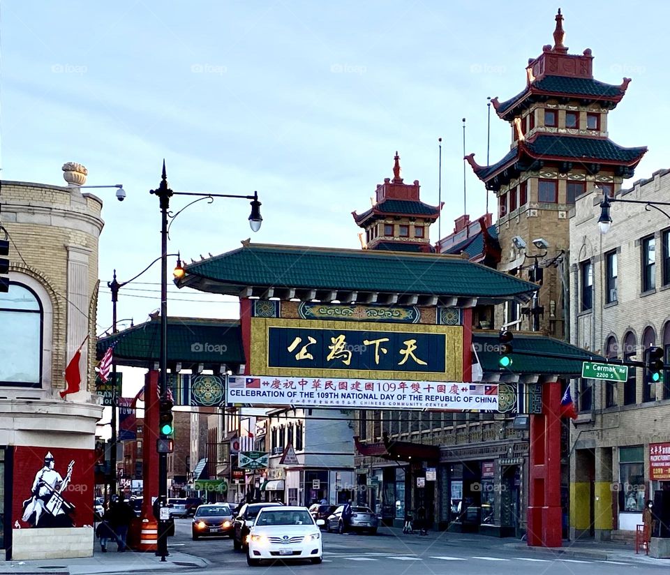 Chinatown entrance Chicago 