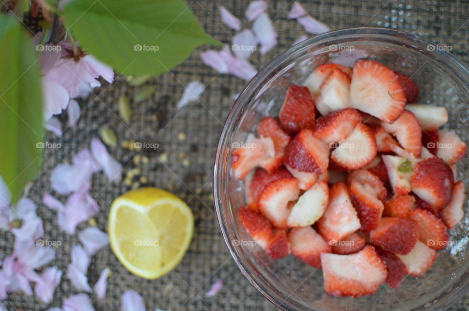 Strawberry jam preparation