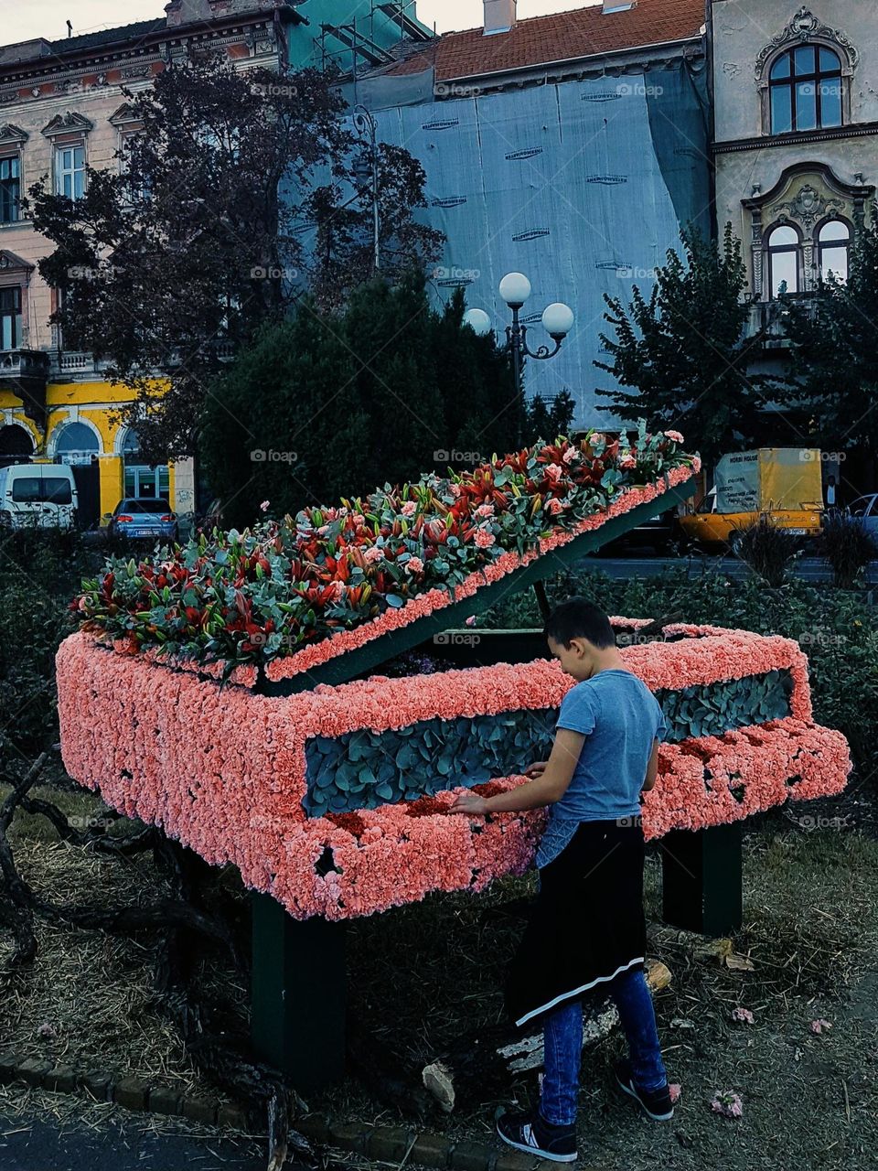 playing the flower piano