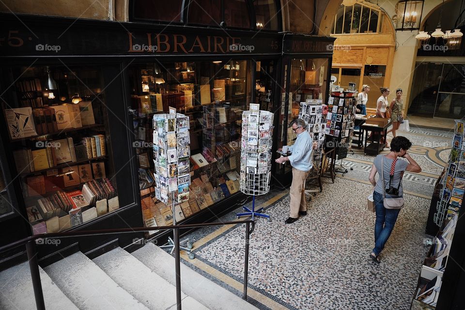 Library in Paris Passage