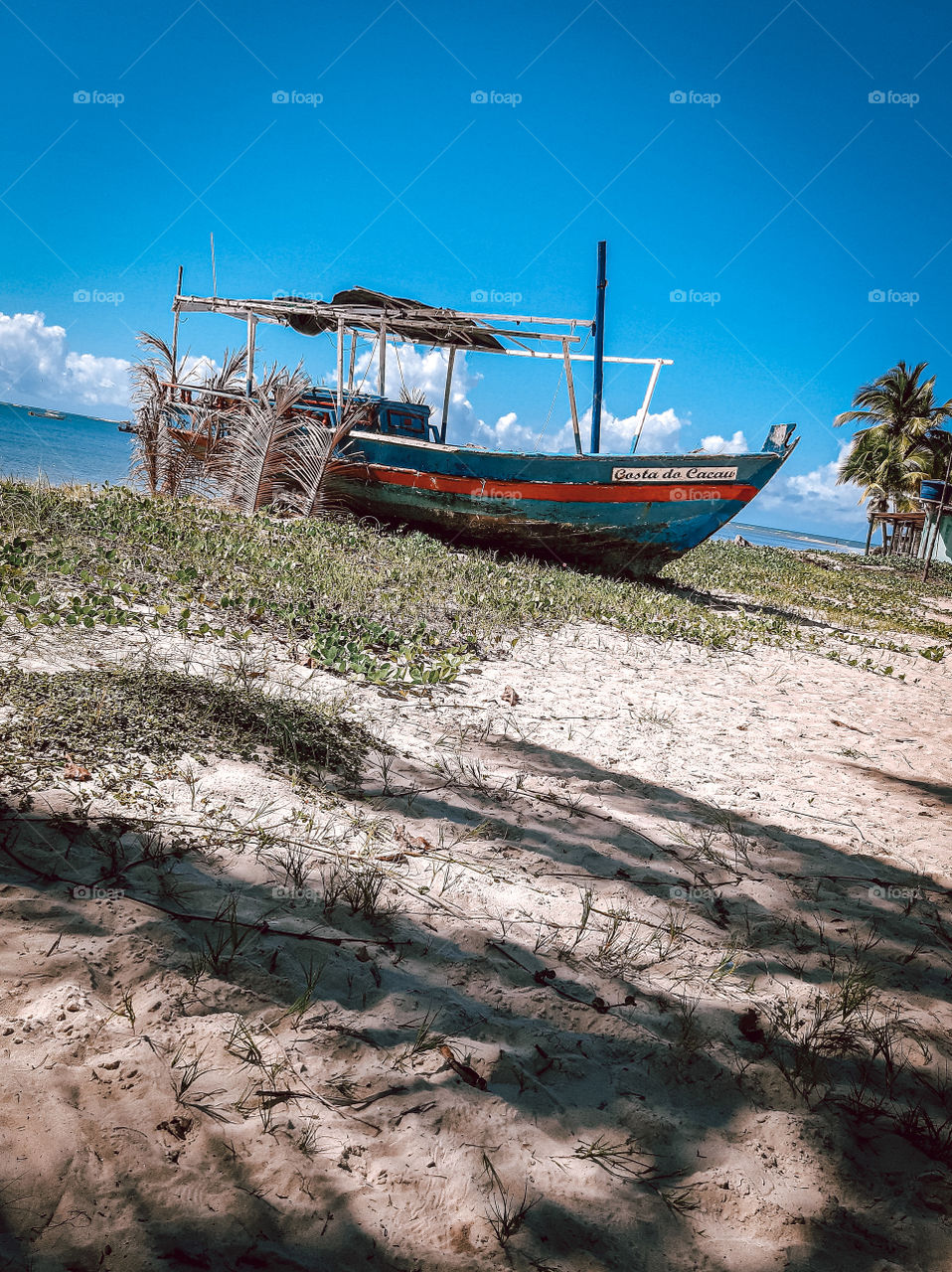 tide dried up and the boat was stranded