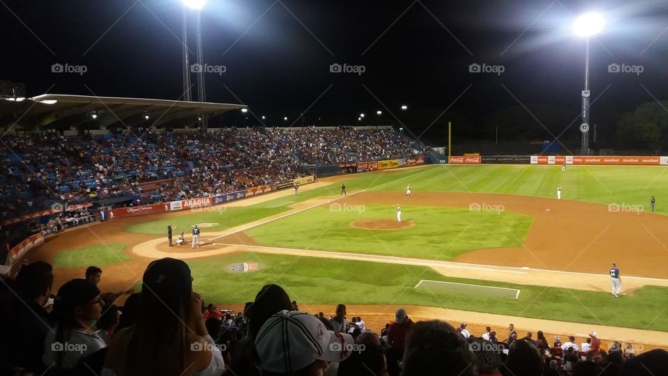 baseball field, big, green, game, people