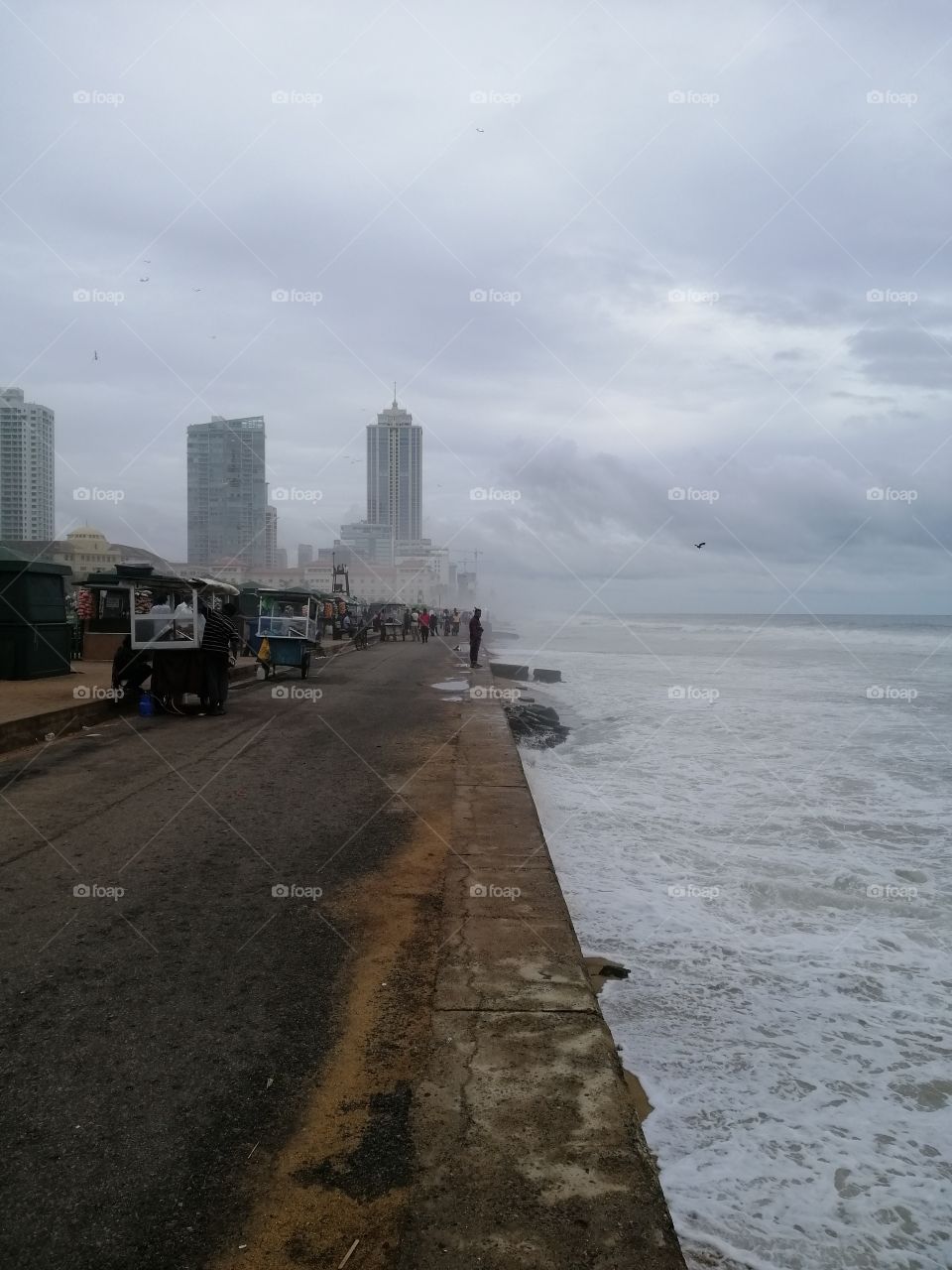 mountlaviniya beach