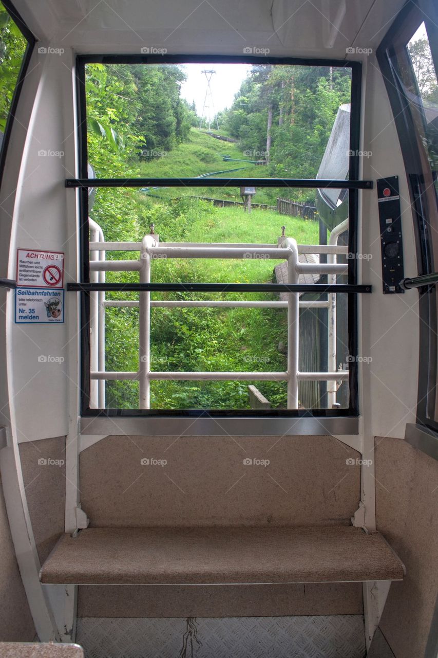 Gondola lift