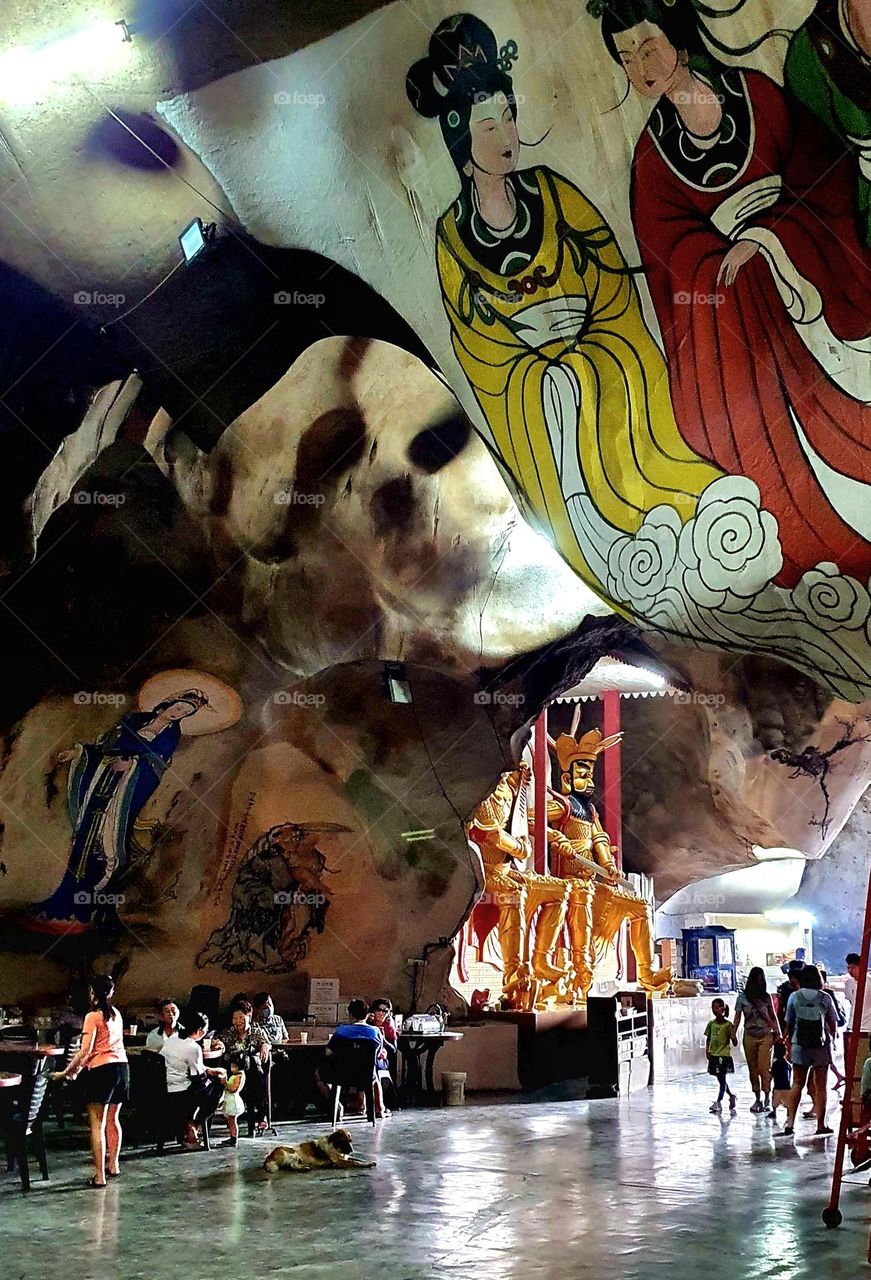 Crowd at Chinese Cave Temple