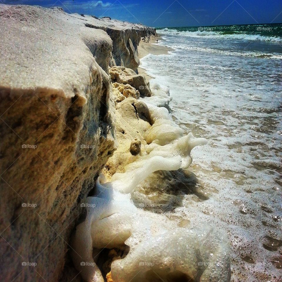Frothy Sandy Shelf 