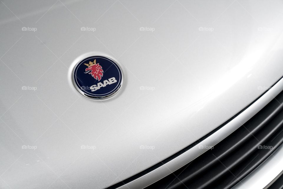 Saab 9-5 shield logo