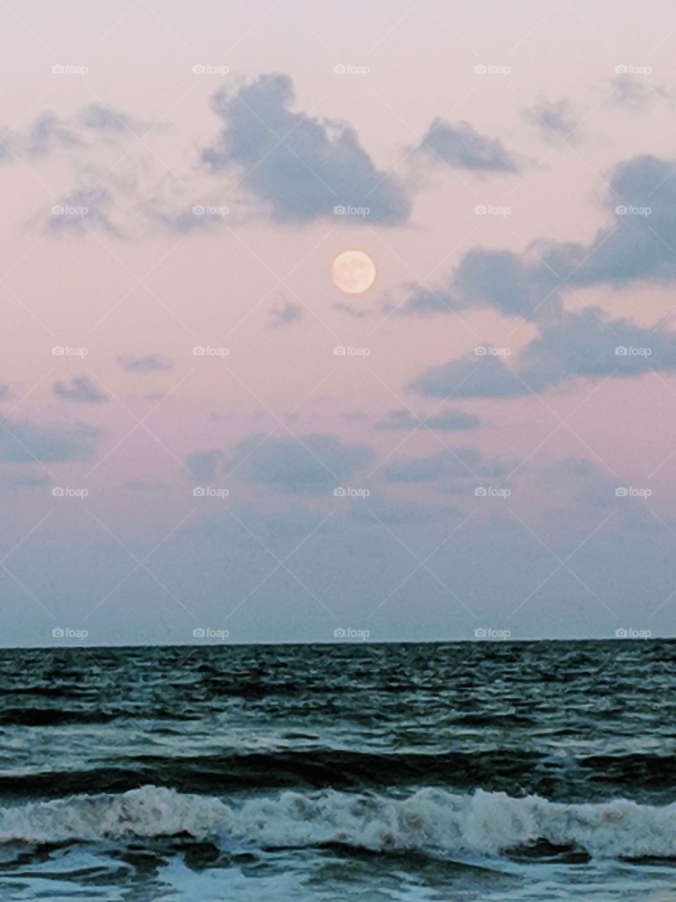 Moonrise at Mickler's Beach