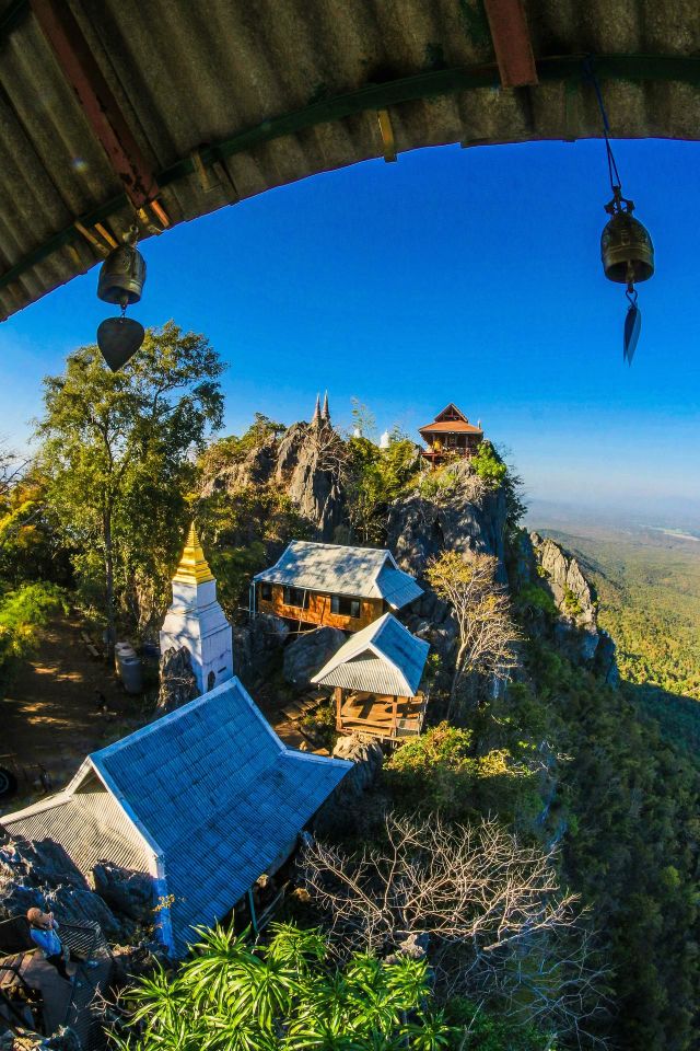 I stayed in the middle of a mountain