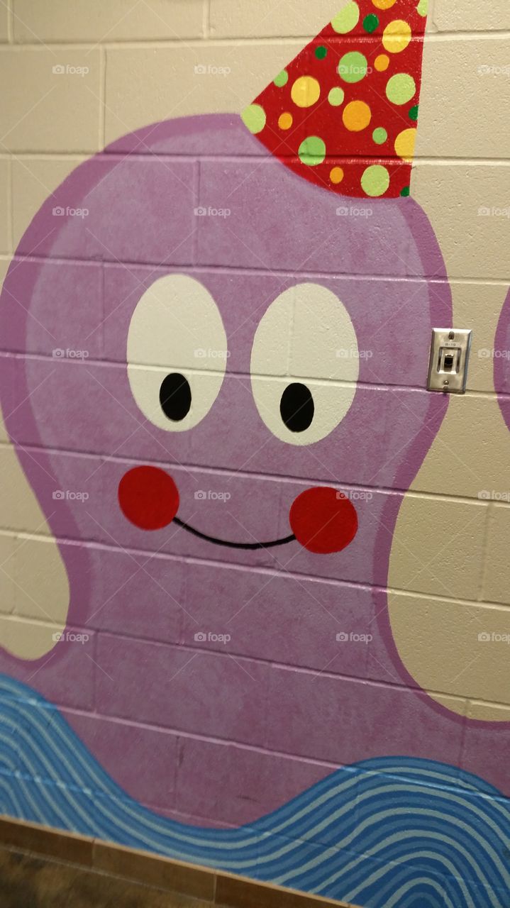 Happy purple octopus face