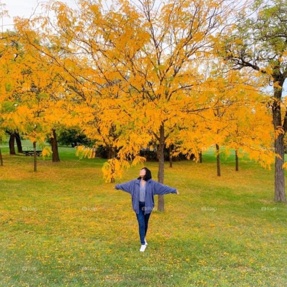 The best thing that we can do in this world is to enjoy the nature that has been offered from above.                      Happy Autumn! 🍂