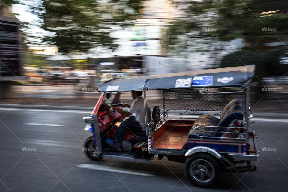 Tuk tuk taxi