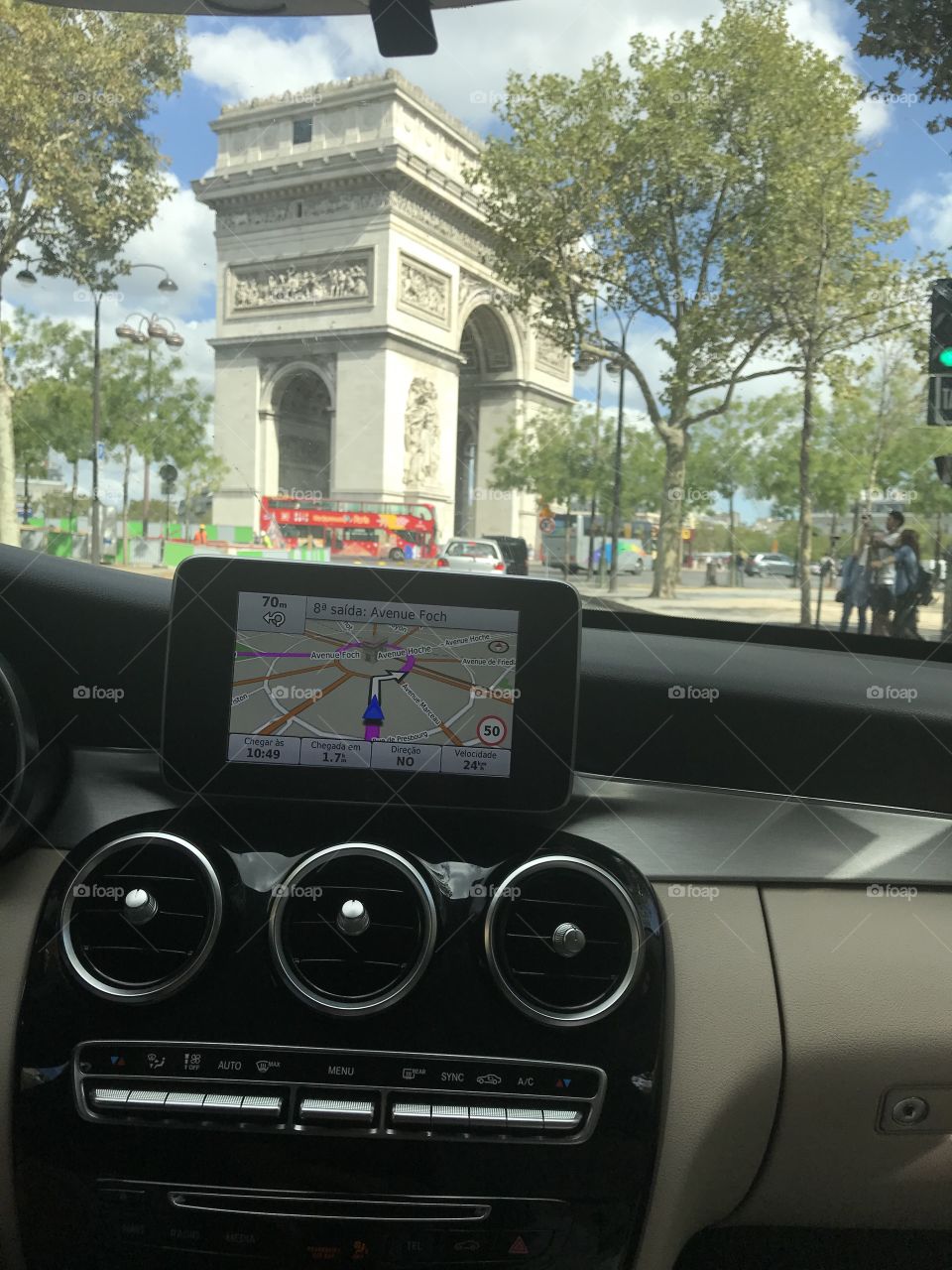Arch of Triumph inside my Car in Paris