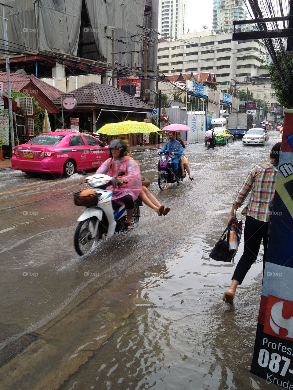 rain bangkok legs wet by mws