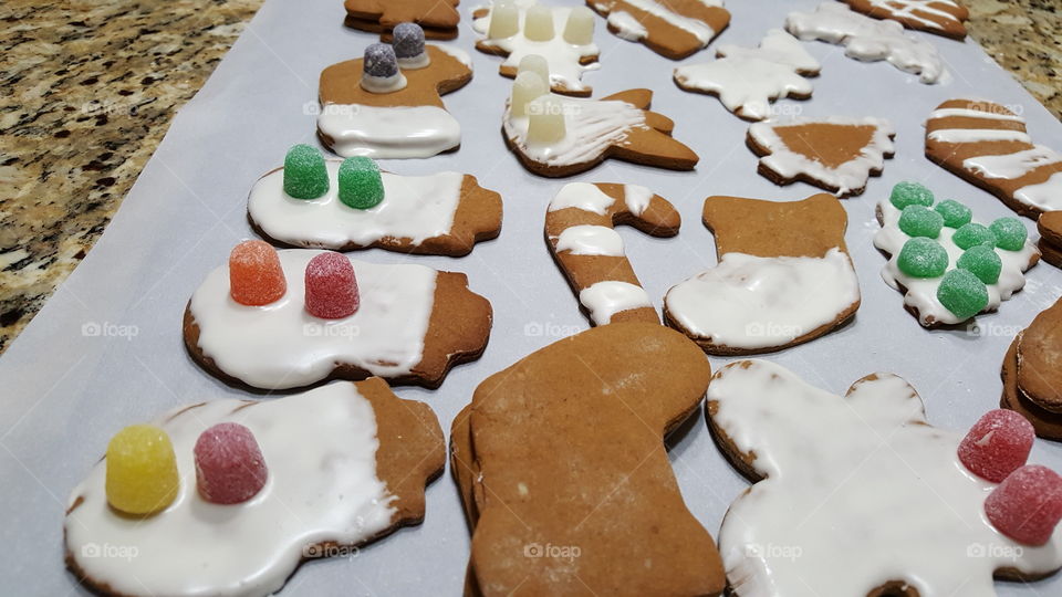 gingerbreads with royal icing