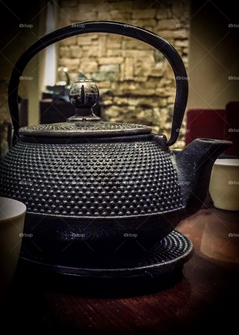 Tea pot for two