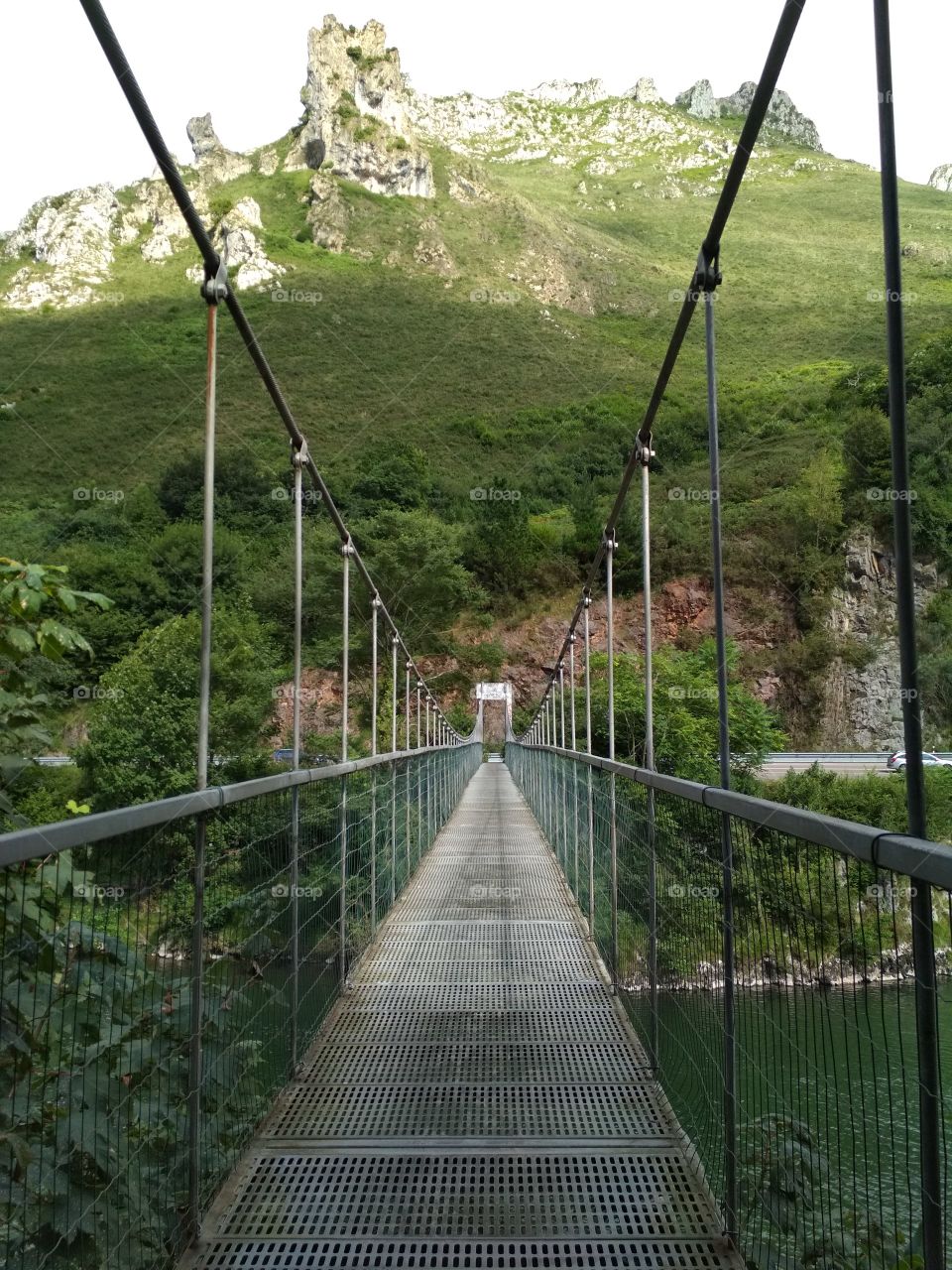 Bridge in suspension