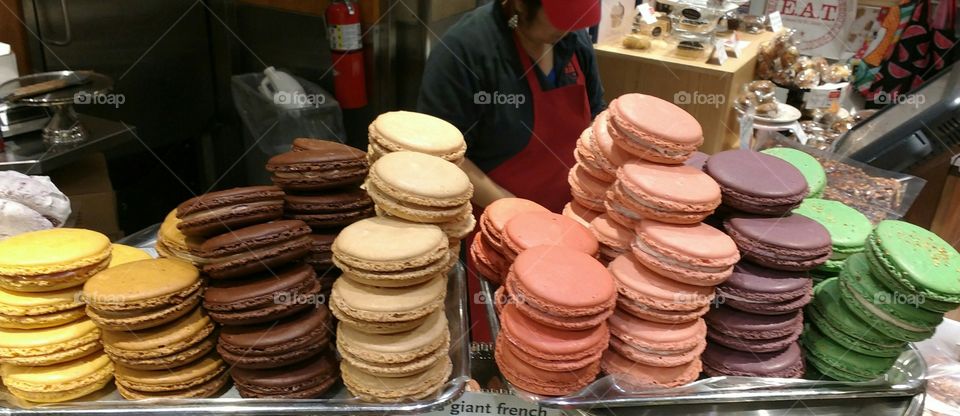 Giant French Macaroons