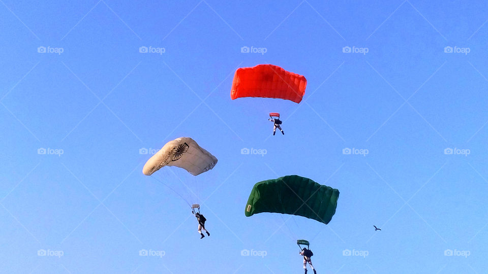 Indian army paratroopers create Indian national flag in the sky