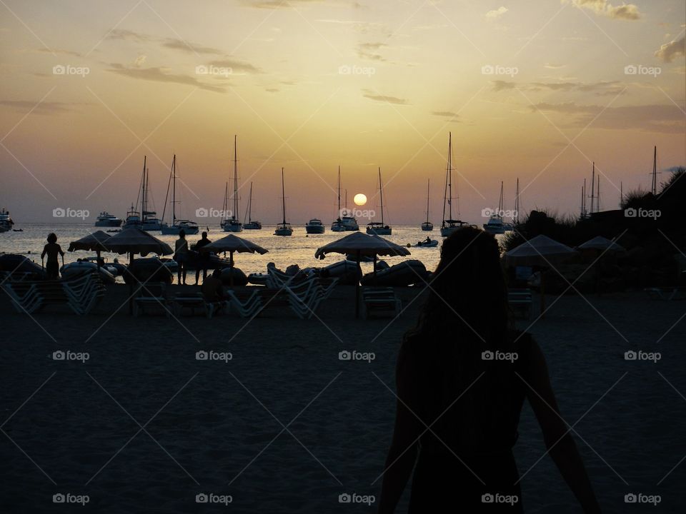 beach, evening, people, boat. silhouette of holliday