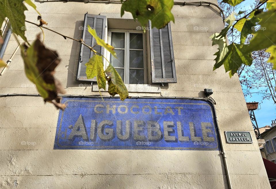 old advert in Aix