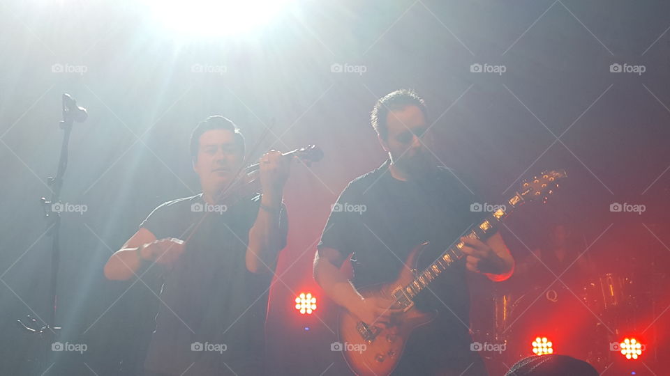 Yellowcard. Front row experience.