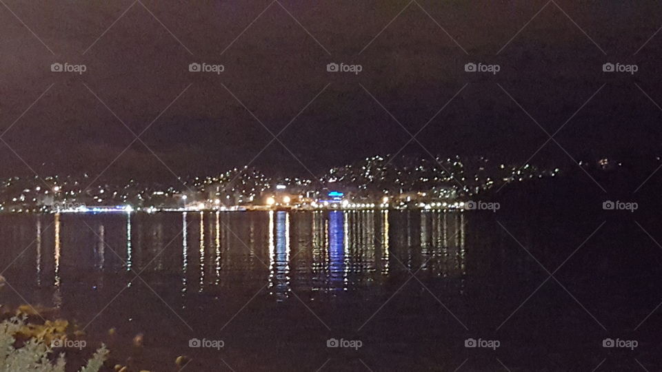 Hobart by night