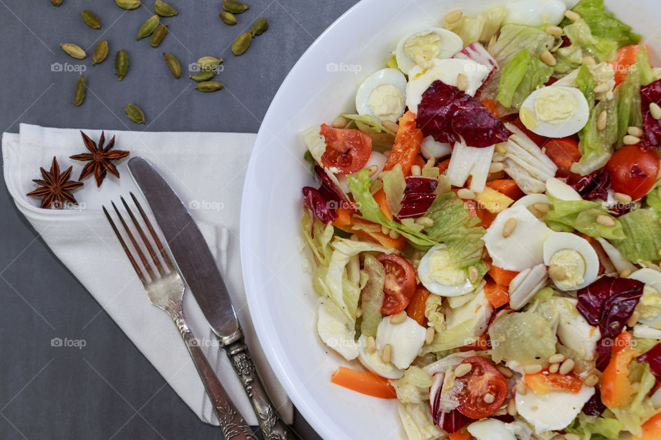 Salad with star anise and cardamon