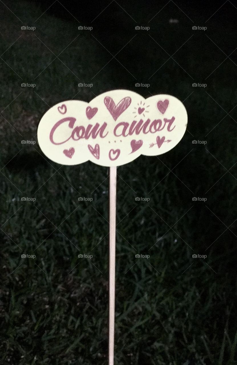 🇺🇸 Do everything with love, respect, meekness and care. Follow the advice of this decorative garden sign! / 🇧🇷 Faça tudo com amor, respeito, mansidão e cuidado. Siga o conselho desta plaquinha decorativa de jardim!