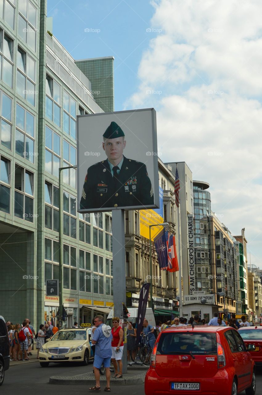 Checkpoint Charlie 