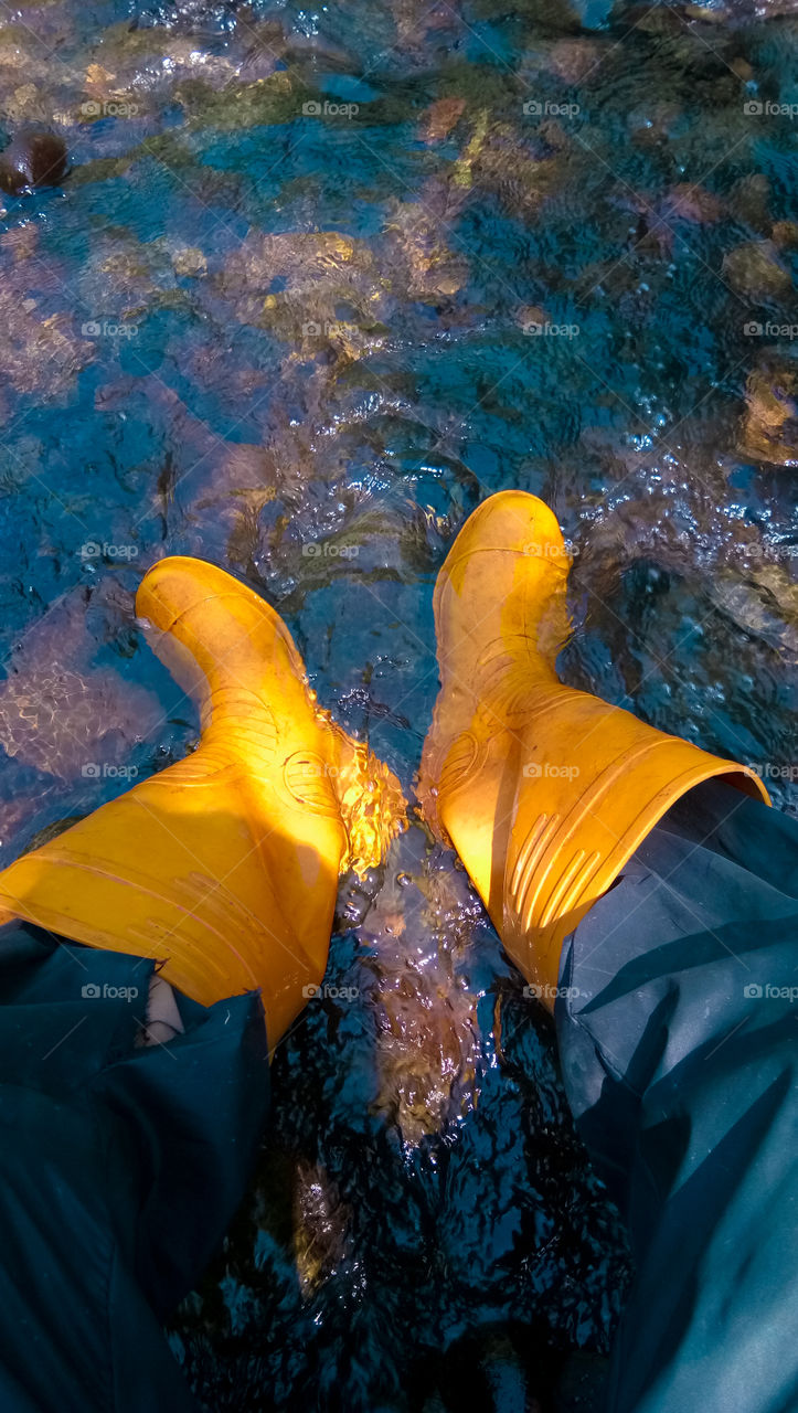 waterproof shoes on rivers and rocks