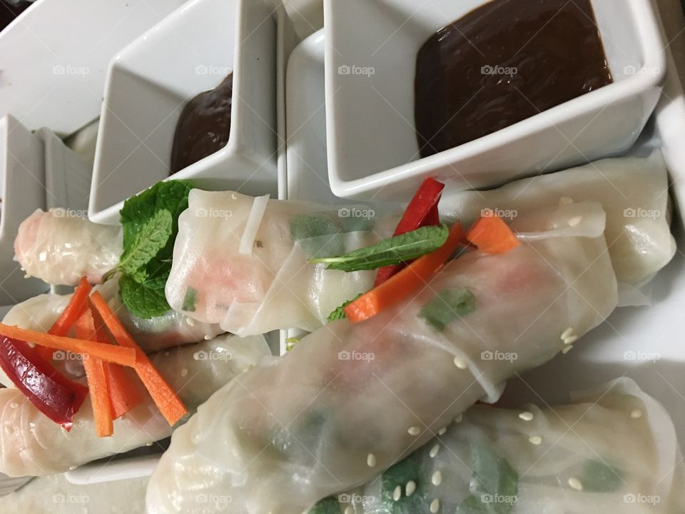 Vietnamese shrimp and vegetable spring rolls