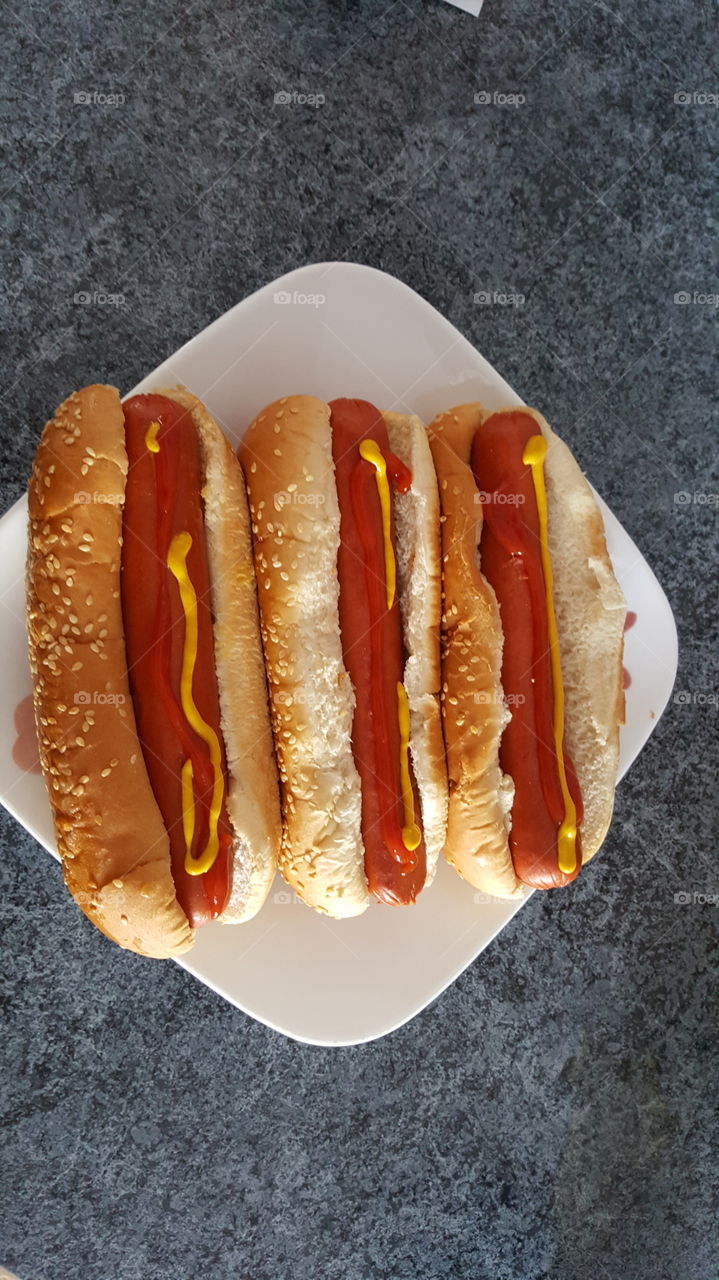 hot dogs