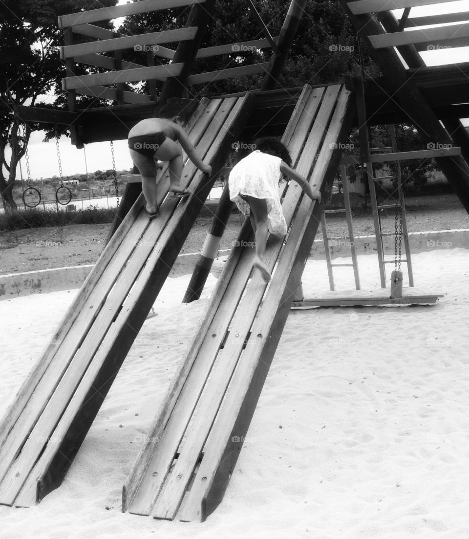 crianças no parque - children in The park