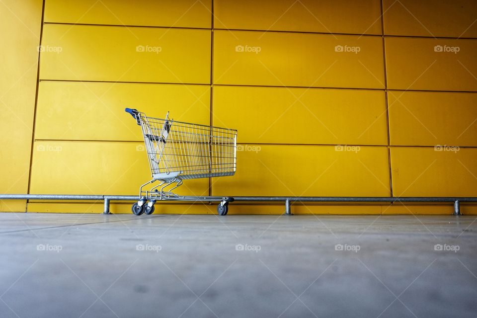 A shopping cart