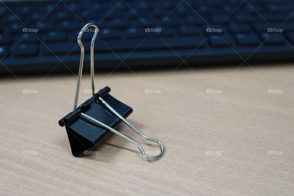 Paperclip tool, this tool is part of office and stationary equipment