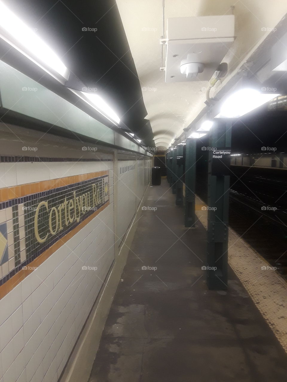 Cortelyou Rd Station platform, Brooklyn New York