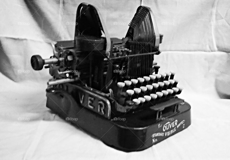 Oliver Typewriter