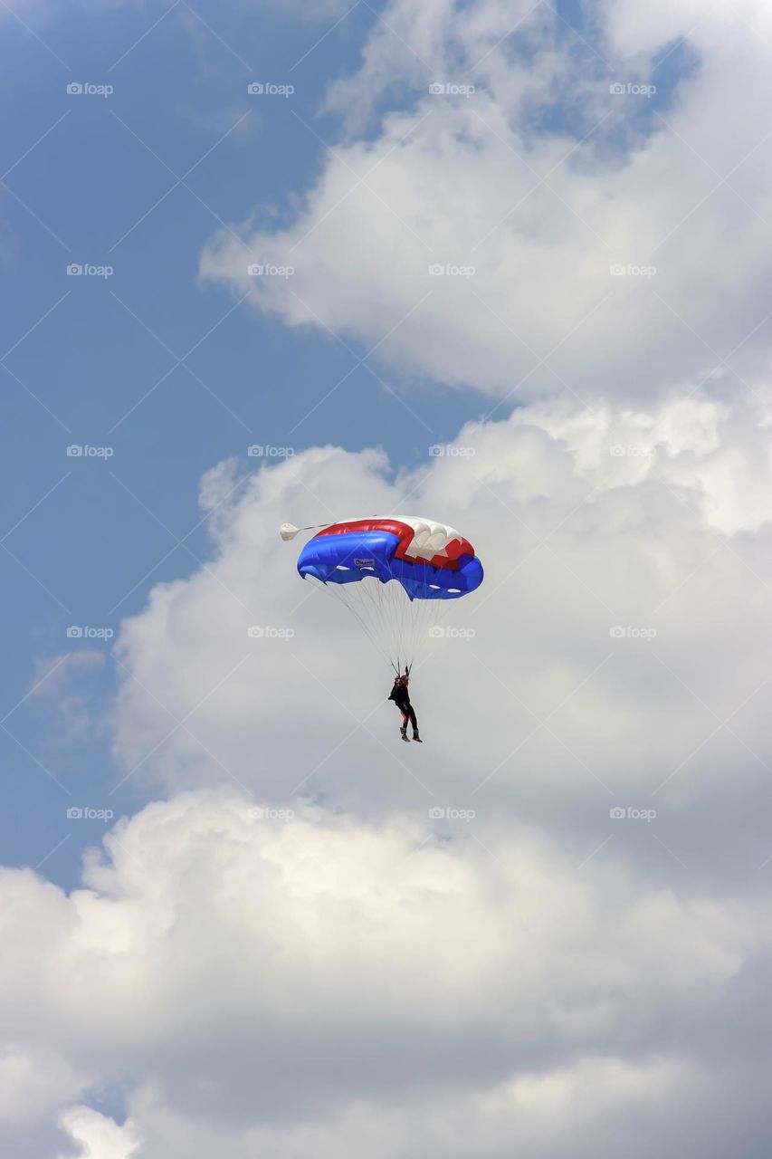 Paratrooper's flying down