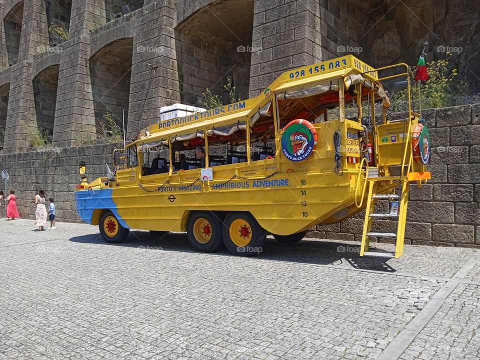 autocar touristique terre-mer a porto