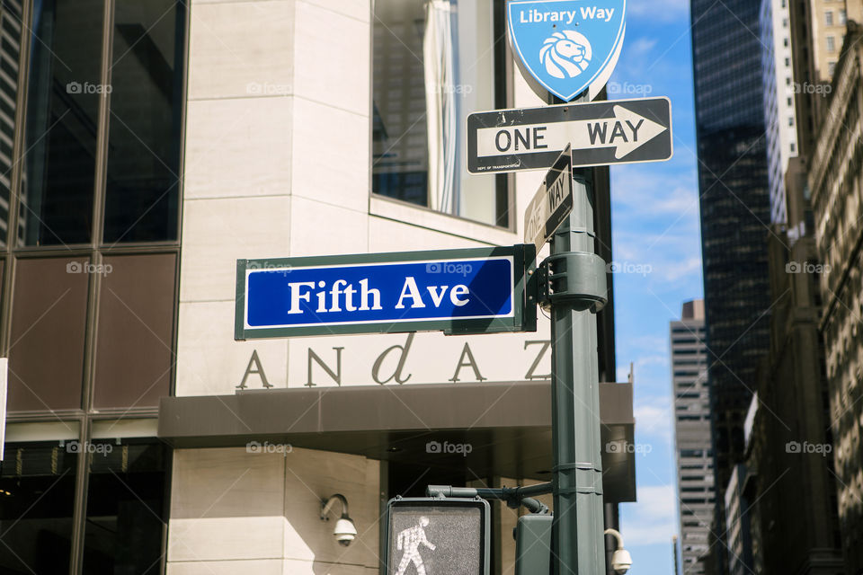 Fifth avenue sign, New York City 